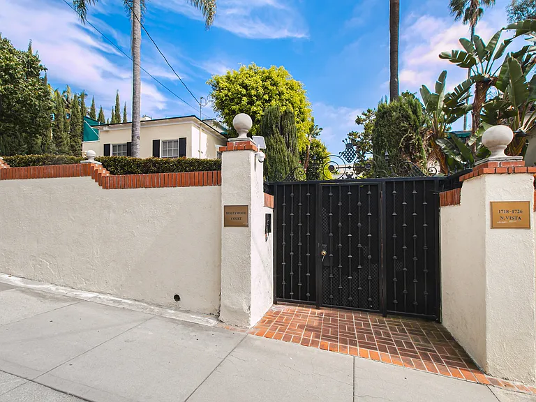 1726 N Vista St — Photo 34