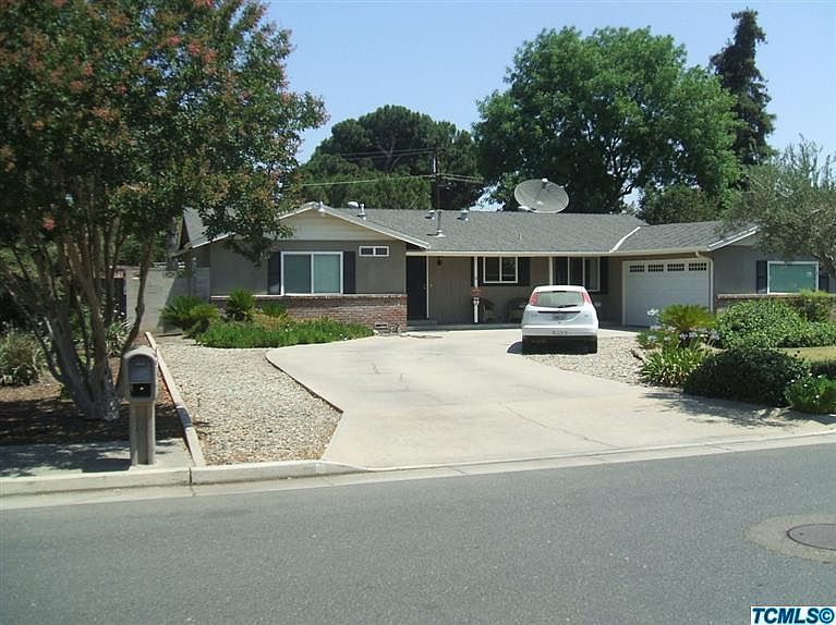 2nd image of 300 E Estate Drive