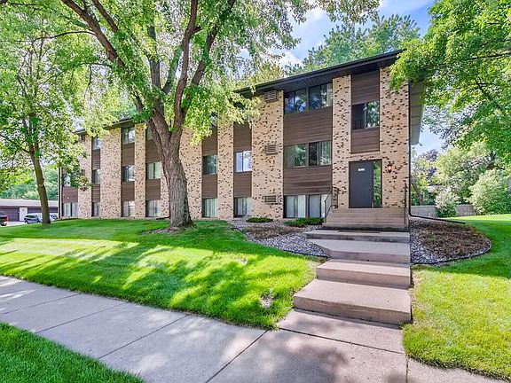2nd image of 3219 Douglas Dr N APT 304