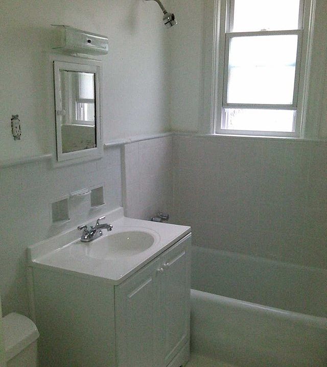 2nd image of 674 Anderson Ave