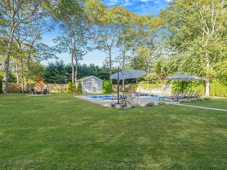 138 W Tiana Rd — Photo 19