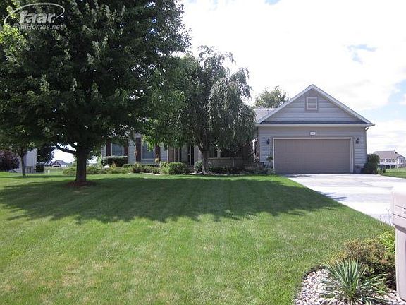 2nd image of 9110 Woodridge Dr