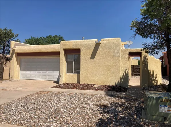 1905 Camino Lumbre, Santa Fe, NM 87505