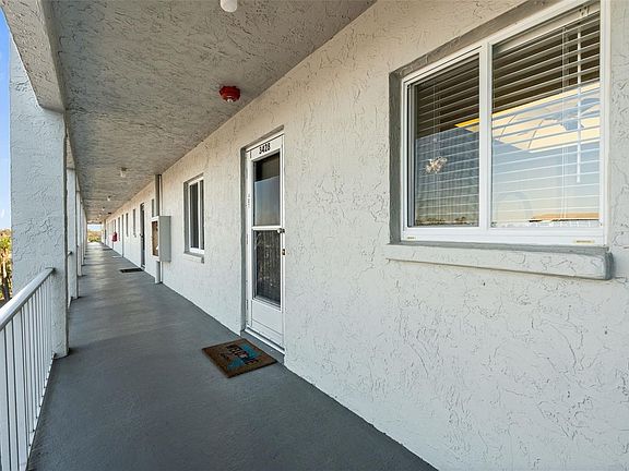 3rd image of 3428 Lake Bayshore Dr #407