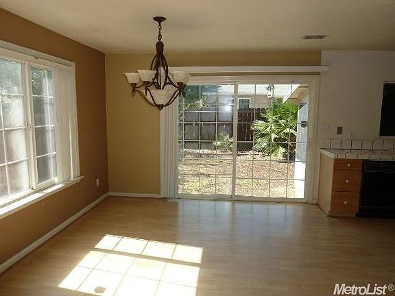 5th image of 1840 Alegre Dr