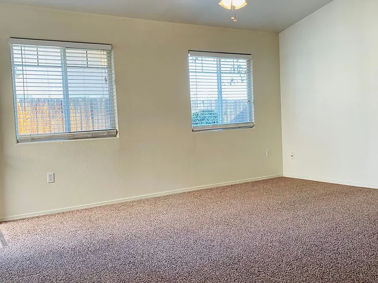 La Casa Elegante Apartments — Photo 22