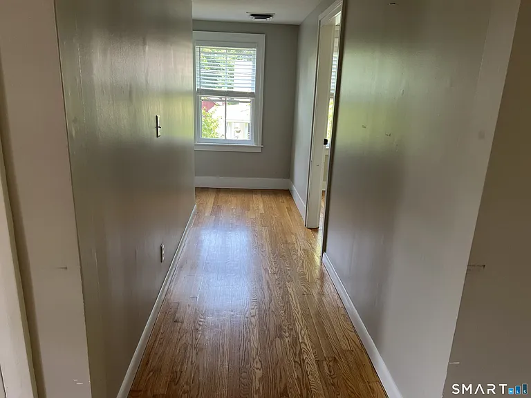 37 Pearl St #B — Photo 6