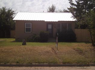 511 W 15th St, Post, TX 79356
