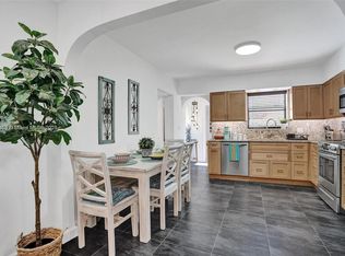 110 SW 5th St, Hallandale Beach, FL 33009