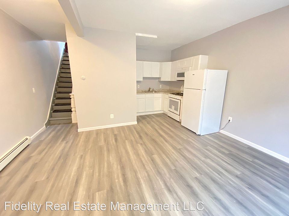 1st image of 70 Johnston St Floor 2