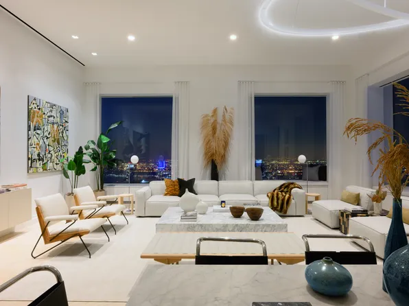 432 Park Avenue image 22 of 36