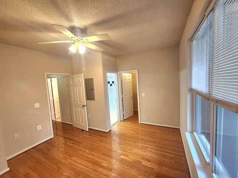 2791 Centerboro Dr #182 — Photo 29