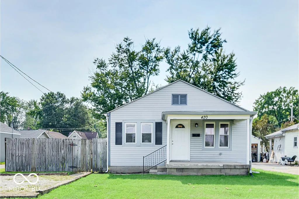 420 Baldwin St photo 1