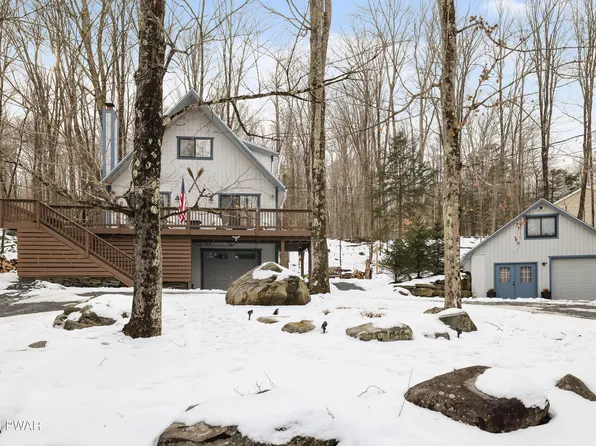 1031 Tomahawk Rd, Lake Ariel, PA 18436