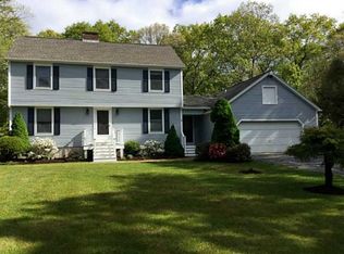 1 Sonquipaug Rd, Charlestown, RI 02813