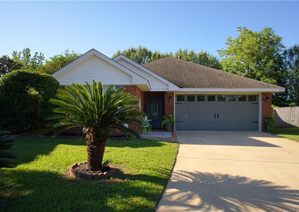 1st image of 8175 Magnolia Village Dr N