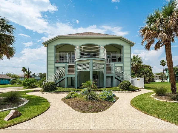1819 Bay Shore Dr, Rockport, TX 78382