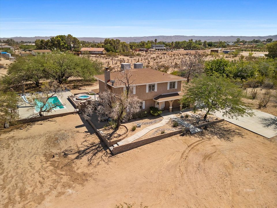 1st image of 604 N Rebel Rd