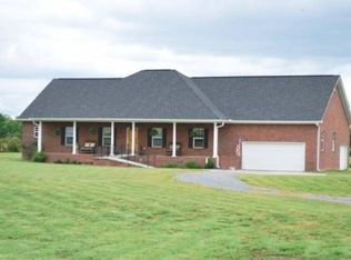 140 Pine Chapel Rd NE, Calhoun, GA 30701