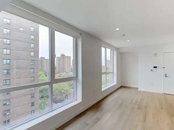 814 Amsterdam Avenue image 1 of 12