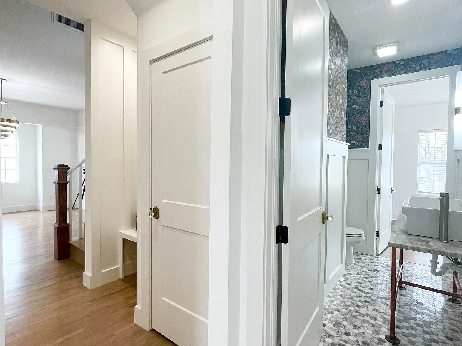 1402 N Main St — Photo 3
