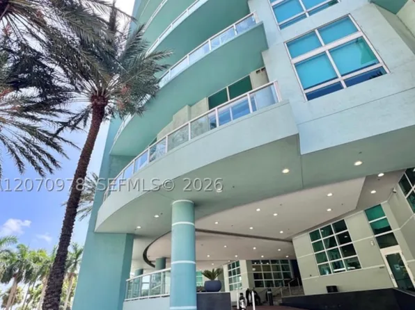 1900 N Bayshore Dr, Miami, FL