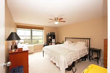 Rented by R New York