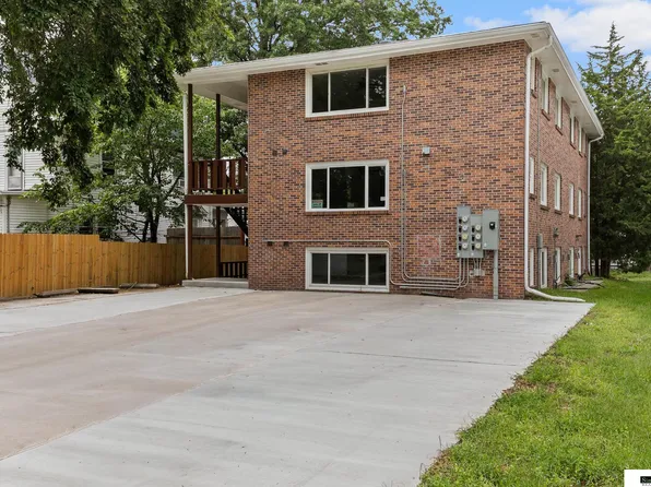 520 S 27th St, Lincoln, NE 68510