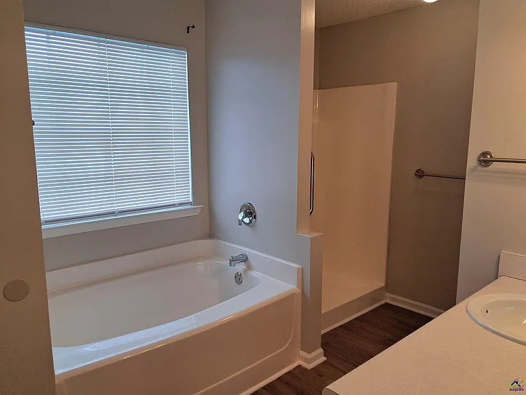 105 Monticello Dr — Photo 13
