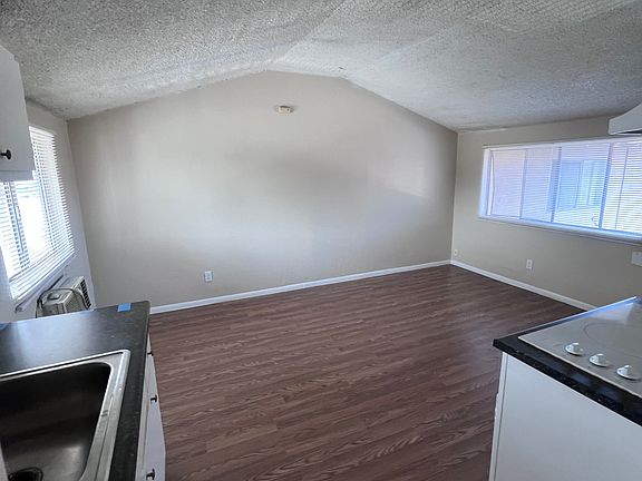 2nd image of 1241 S Greenwood Ave #32