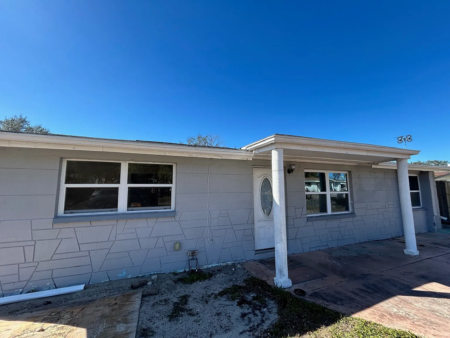 3 bed, 1320 sqft, $1,750 — Photo 2