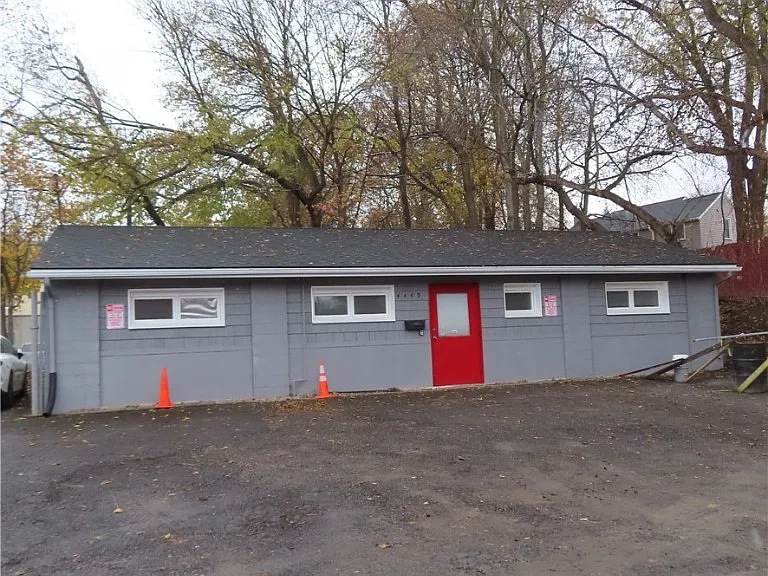 4449 E Genesee St — Photo 14