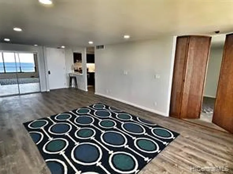 1650 Ala Moana Blvd — Photo 6