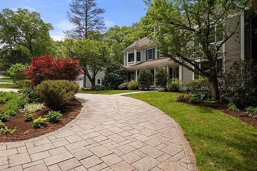 230 Follen Rd Photo 1