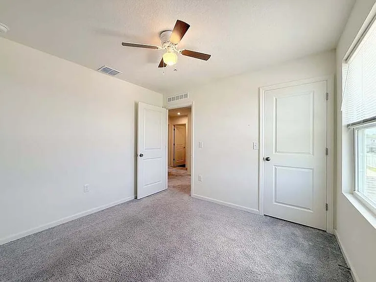 2068 Kentucky Rd — Photo 32