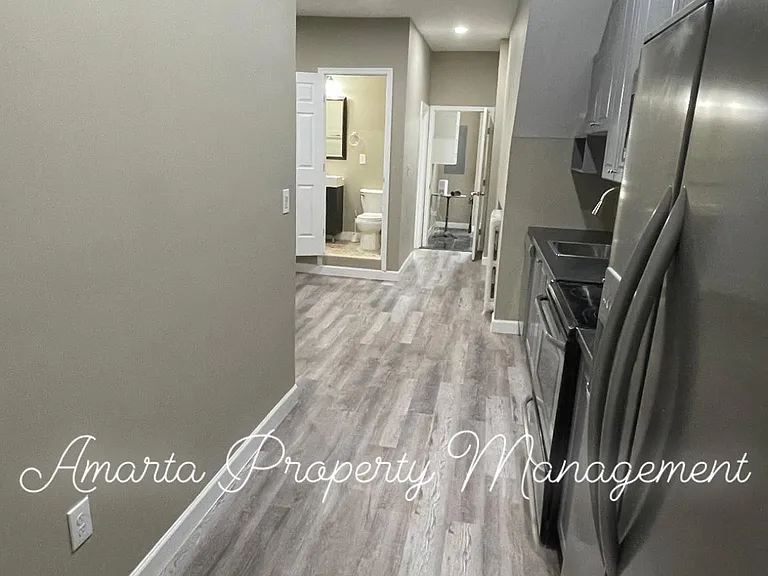 1445 Monroe St NW #1 — Photo 14