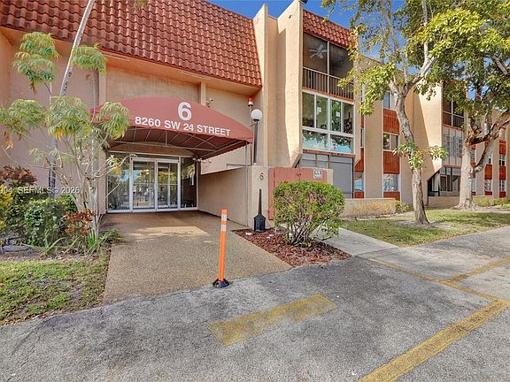 3rd image of 8260 SW 24th St APT 6210