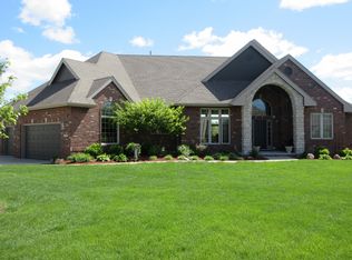 1438 Tulip Tree Ln, West Des Moines, IA 50266