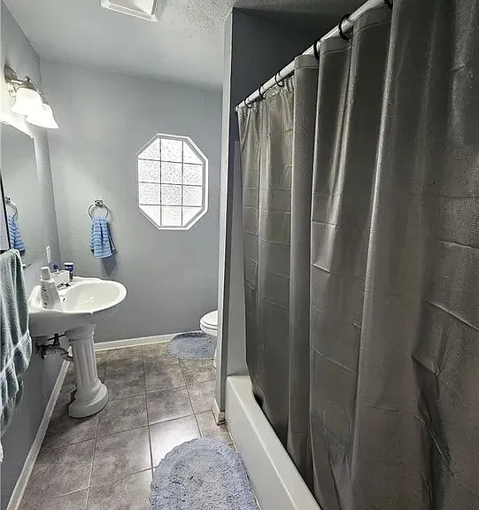 205 N Rusk St — Photo 7