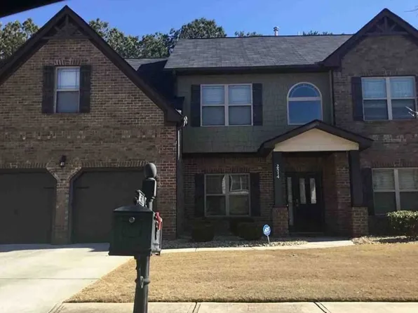 2514 Bay Crest Ln, Loganville, GA 30052