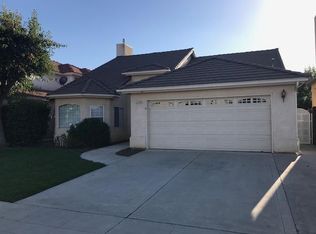 3698 Judy Ave, Clovis, CA 93612