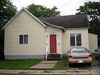 1st image of 712 E Pierce St