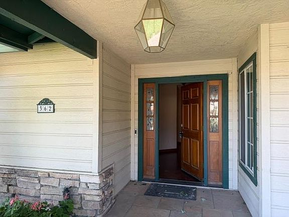 2nd image of 362 Garden Circle Dr E