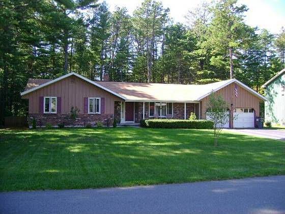 1st image of 18 Crownwood Ln