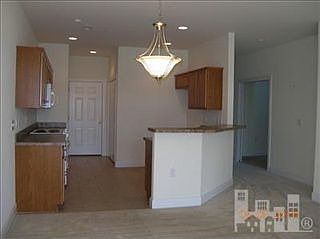 4th image of 798 Beachwalk Dr