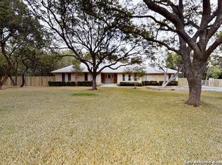 105 Saddletree Rd, Shavano Park, TX 78231