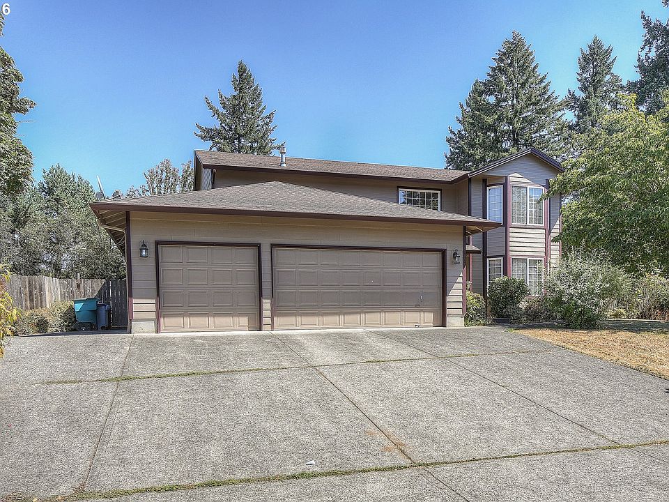 1st image of 1005 NE 95th Ave