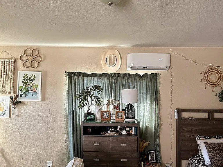 Unit Photo