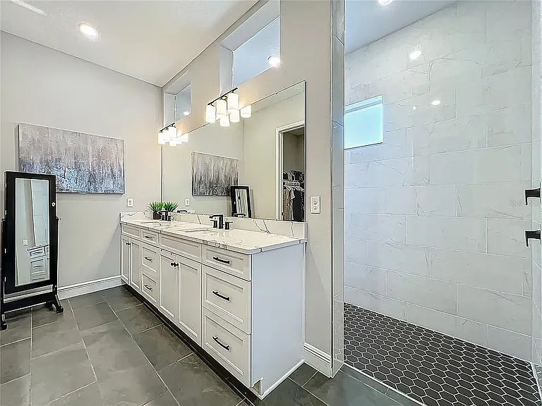 10175 Peebles St — Photo 10