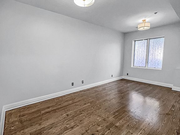 3rd image of 212 Bennett Ave APT 1A